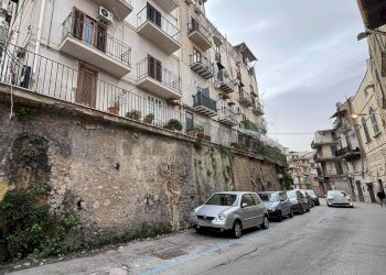 Prospetto su corso dei Mille - Quadrilocale Corso dei Mille
 
73, Altofonte - foto 20