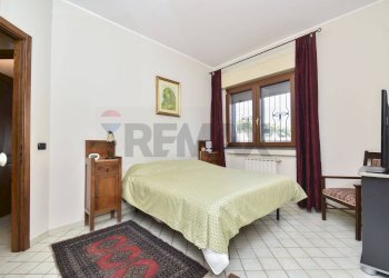 Camera / camera da letto - Appartamento Via Livorno
 
147, Aci Castello - foto 7