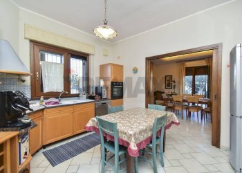 Cucina - Appartamento Via Livorno
 
147, Aci Castello - foto 26