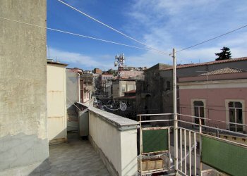 Balcone - Casa indipendente Corso Umberto I
 
359, Bronte - foto 13