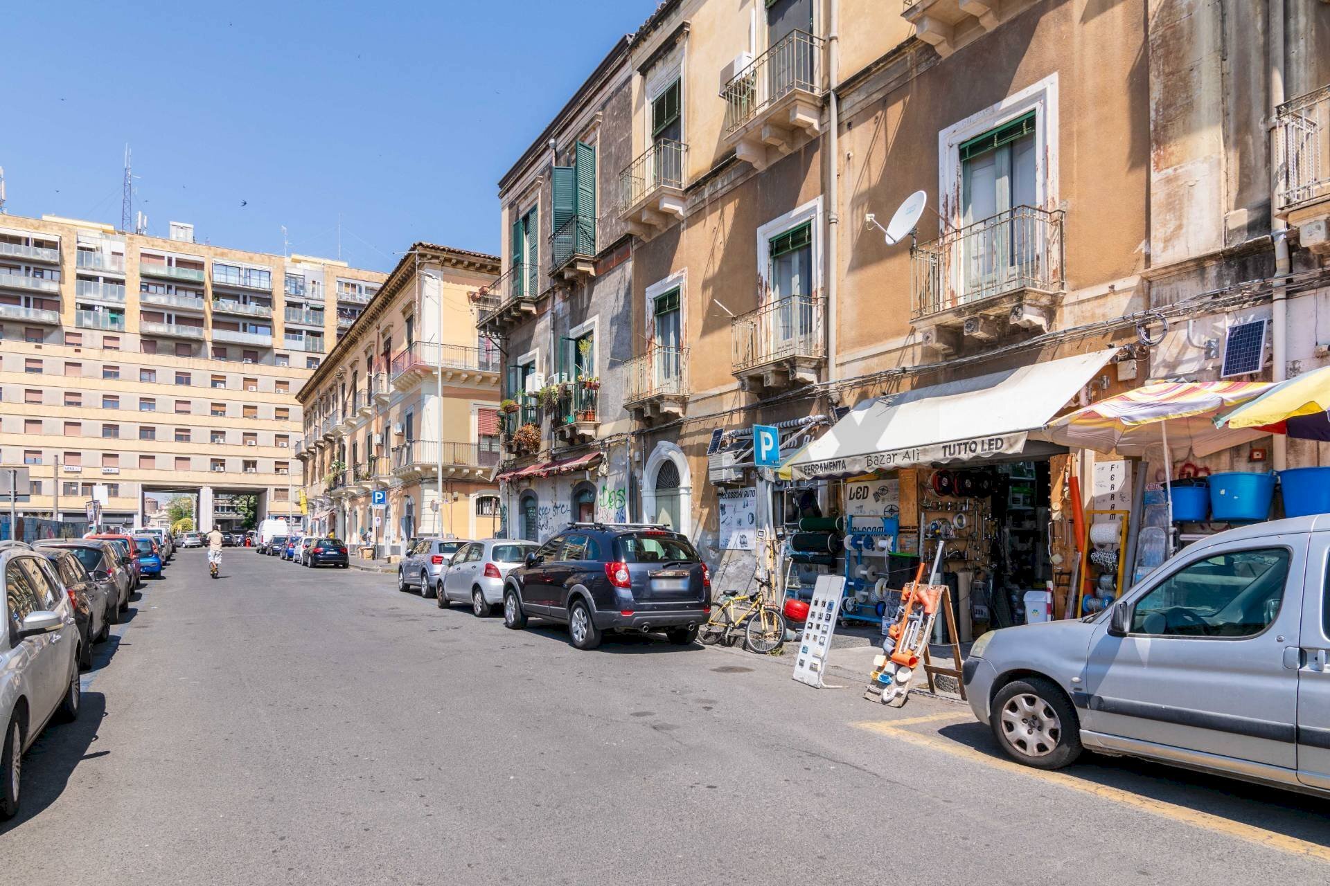 Edificio all\'aperto - Commercial Premises via Archimede
65/67, Catania - photo 3