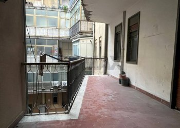 Balcone - Appartamento Corso Martiri Della Libertà
 
38, Catania - foto 6