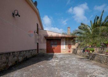 Casa all\'aperto - Villa contrada saldano  rabulgino, Piazza Armerina - foto 4