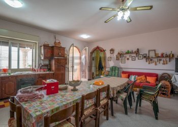 Sala da pranzo - Villa contrada saldano  rabulgino, Piazza Armerina - foto 11