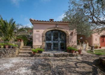 Casa all\'aperto - Villa contrada saldano  rabulgino, Piazza Armerina - foto 14