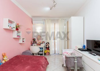 Camera / camera da letto - Quadrilocale Via San Giacomo
 
38, Aci Catena - foto 7