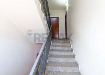 Scale - Quadrilocale Via San Giacomo
 
38, Aci Catena - foto 23