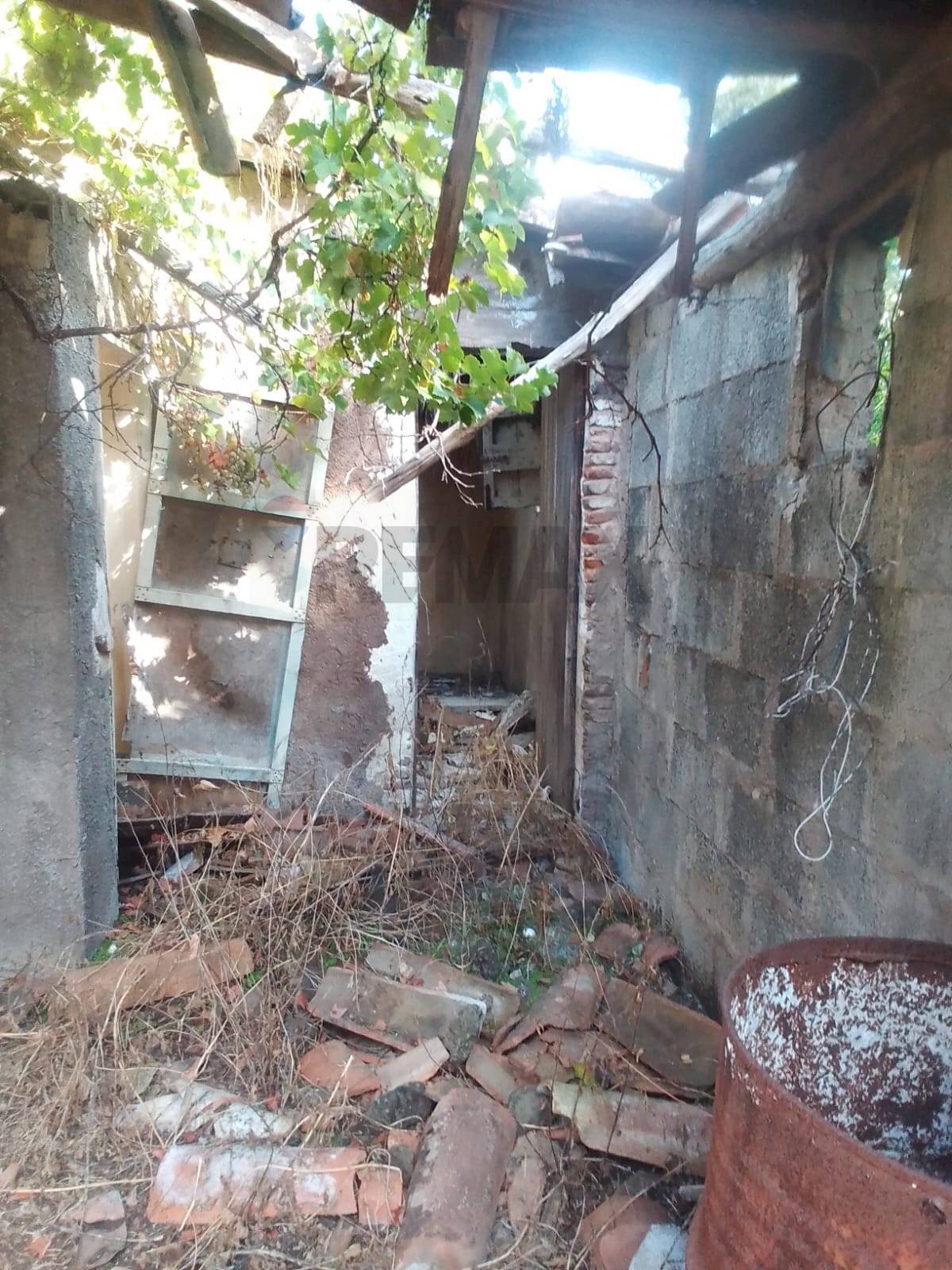 Giardino - Casa indipendente Via Marciano
 
61, San Gregorio di Catania - foto 2