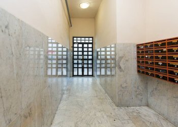 Ricezione / Lobby - Quadrilocale Viale Librino
 
6, Catania - foto 1