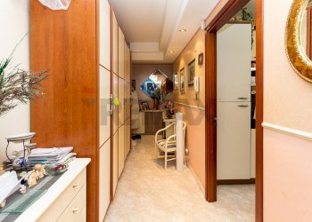 Hall / corridoio - Quadrilocale Viale Librino
 
6, Catania - foto 6