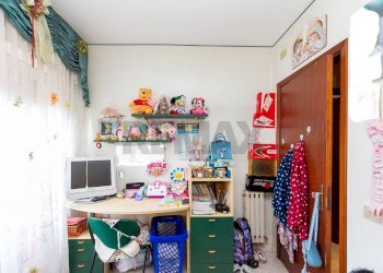 Camera / camera da letto - Quadrilocale Viale Librino
 
6, Catania - foto 12