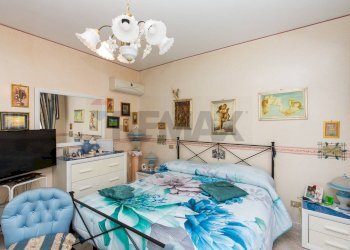 Camera / camera da letto - Quadrilocale Viale Librino
 
6, Catania - foto 14