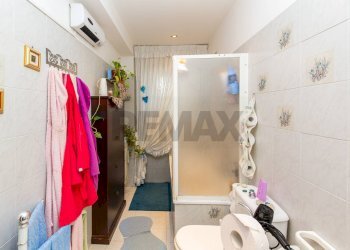 Bagno - Quadrilocale Viale Librino
 
6, Catania - foto 31