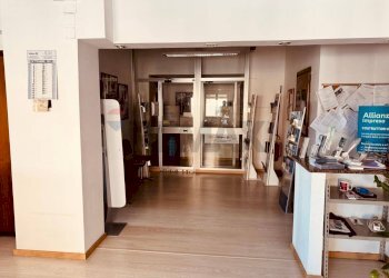 Hall / corridoio - Ufficio Via Marchese Di Casalotto
 
8, Catania - foto 6