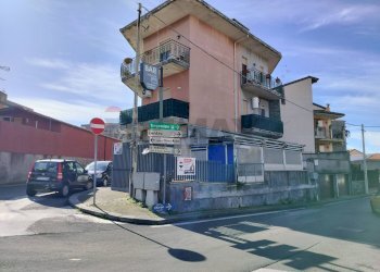 Edificio all\'aperto - Casa semi indipendente Via Villa Flaminia
 
2, Catania - foto 1