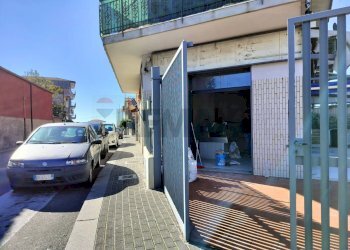 Edificio all\'aperto - Casa semi indipendente Via Villa Flaminia
 
2, Catania - foto 2