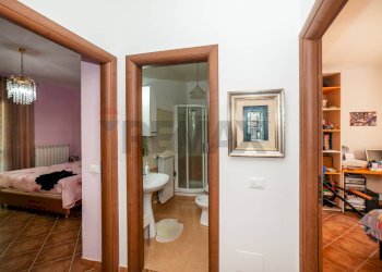 Hall / corridoio - Trilocale Via Casilina
 
433A, Valmontone - foto 12