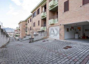 Edificio all\'aperto - Appartamento Via Arezzo
 
20/B, Maiolati Spontini - foto 32