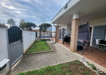 Terrazza - Villa Via Nettunense
 
229, Anzio - foto 1