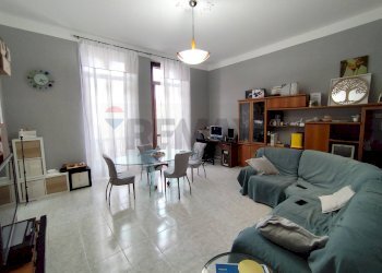 Sala da pranzo - Four-room apartment Via Stradella
 
215, Torino - photo 3