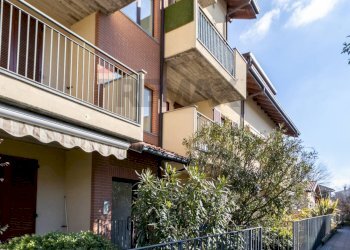 Edificio all\'aperto - Three-room apartment Via dell'Asilo
 
11, Usmate Velate - photo 3