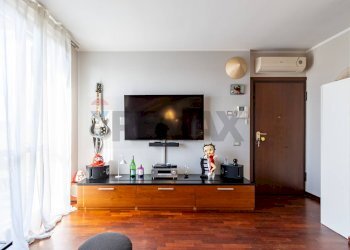 Soggiorno - Three-room apartment Via dell'Asilo
 
11, Usmate Velate - photo 12