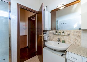 Bagno - Three-room apartment Via dell'Asilo
 
11, Usmate Velate - photo 21