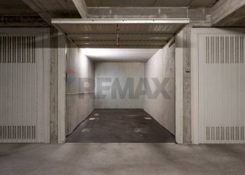 Parcheggio - Three-room apartment Via dell'Asilo
 
11, Usmate Velate - photo 29
