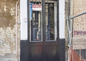 Edificio all\'aperto - Casa semi indipendente Via Gallo
 
21, Catania - foto 1