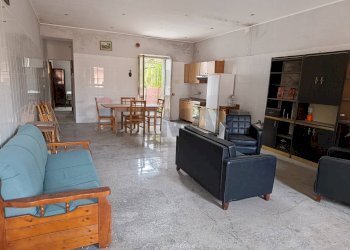 Sala da pranzo - Casa indipendente via Barcellona
 
67, Acireale - foto 5