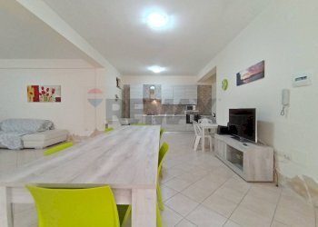 Sala da pranzo - Locale Commerciale via Garro
35, Tremestieri Etneo - foto 7