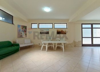 Sala da pranzo - Locale Commerciale via Garro
35, Tremestieri Etneo - foto 15