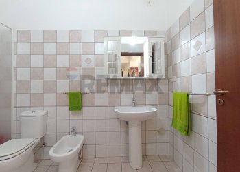 Bagno - Locale Commerciale via Garro
35, Tremestieri Etneo - foto 28