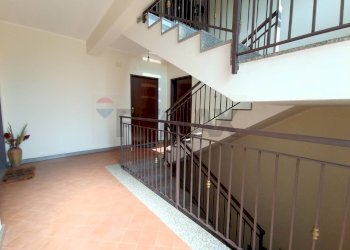 Scale - Locale Commerciale via Garro
35, Tremestieri Etneo - foto 33