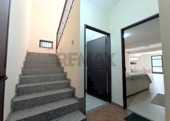 Scale - Locale Commerciale via Garro
35, Tremestieri Etneo - foto 34