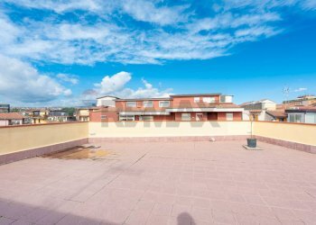 Terrazza - Appartamento VIA VITTORIO EMANUELE II
 
1, Gravina di Catania - foto 24