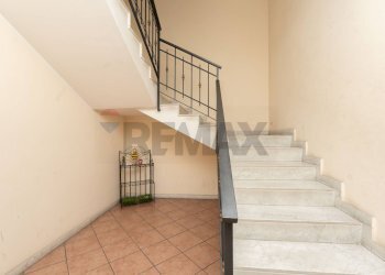 Scale - Appartamento VIA VITTORIO EMANUELE II
 
1, Gravina di Catania - foto 31