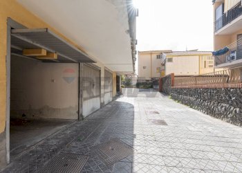 Edificio all\'aperto - Appartamento VIA VITTORIO EMANUELE II
 
1, Gravina di Catania - foto 38