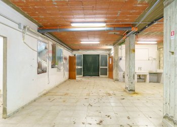 Parcheggio - Magazzino Via De Caprio
 
35, Siracusa - foto 21