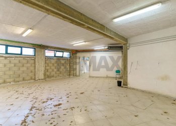 Stanza vuota - Magazzino Via De Caprio
 
35, Siracusa - foto 29