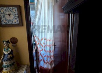 Hall / corridoio - Appartamento Via Sesto Pompeo
 
16, Taormina - foto 27