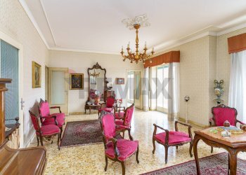 Sala da pranzo - Appartamento via canfora
 
16, Catania - foto 8