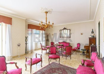 Soggiorno - Appartamento via canfora
 
16, Catania - foto 9