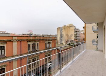Balcone - Appartamento via canfora
 
16, Catania - foto 13