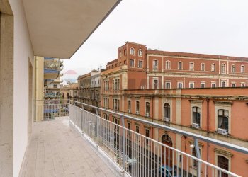 Balcone - Appartamento via canfora
 
16, Catania - foto 14