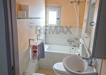 Bagno - Monolocale vico stagnino
 
11, Catania - foto 11