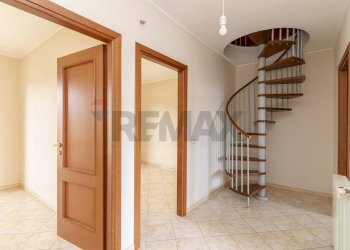 Scale - Villa a Schiera via torretta
 
227, Acireale - foto 26