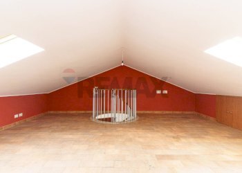 Stanza vuota - Villa a Schiera via torretta
 
227, Acireale - foto 43