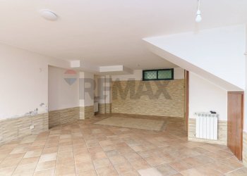 Stanza vuota - Villa a Schiera via torretta
 
227, Acireale - foto 45