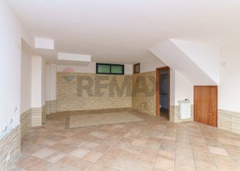 Stanza vuota - Villa a Schiera via torretta
 
227, Acireale - foto 46